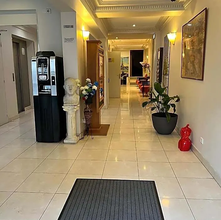 121 Paris Hotel-1