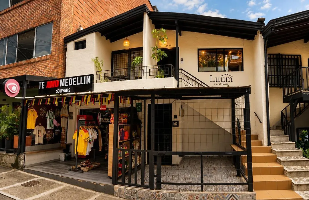 Luum Guest House Manila-1