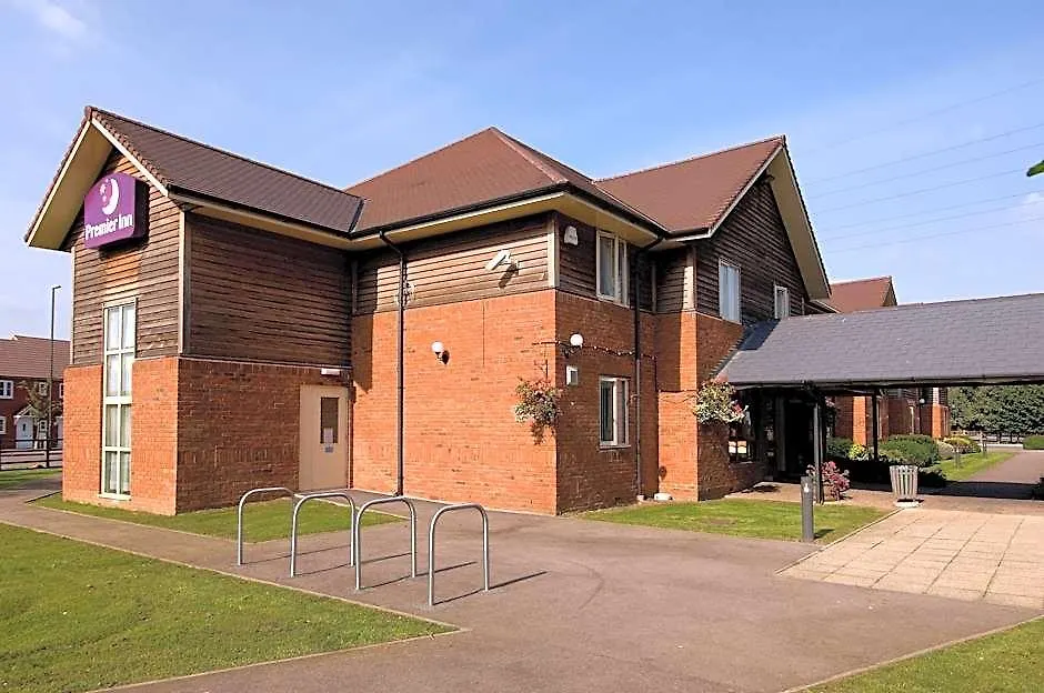 Premier Inn Tewkesbury-1