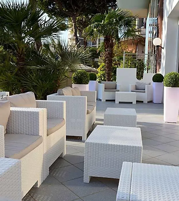 Hotel Mirage-1
