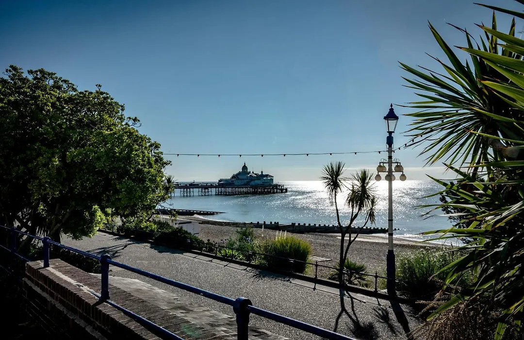 Langham Hotel Eastbourne-1
