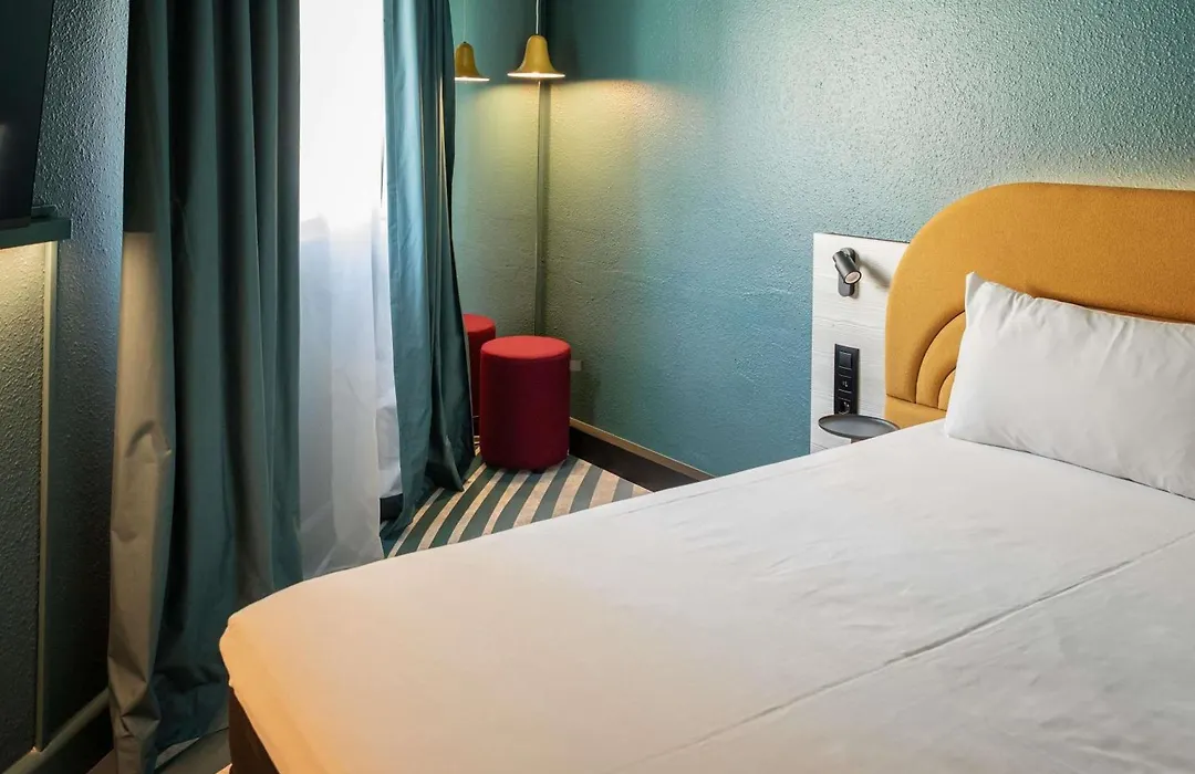 Ibis Styles Brugge Centrum-1