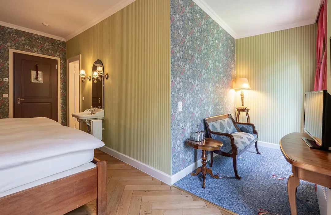 Grandhotel Giessbach-1