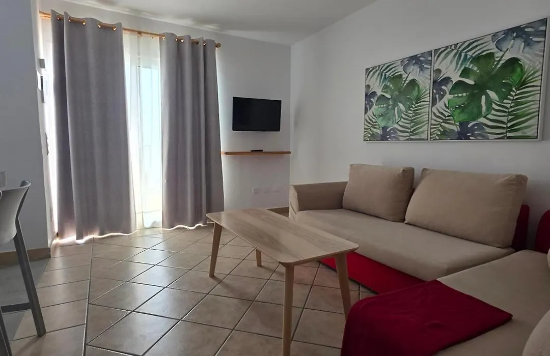 Apartamentos Acuario Sol-1