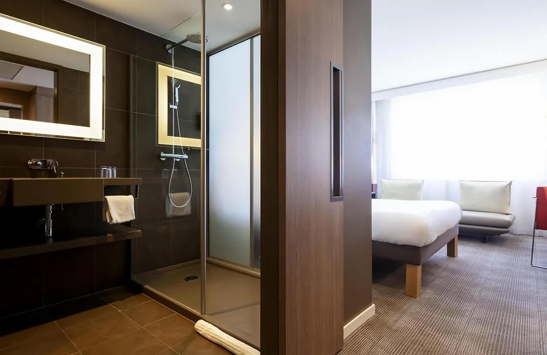 Novotel Basel City-1
