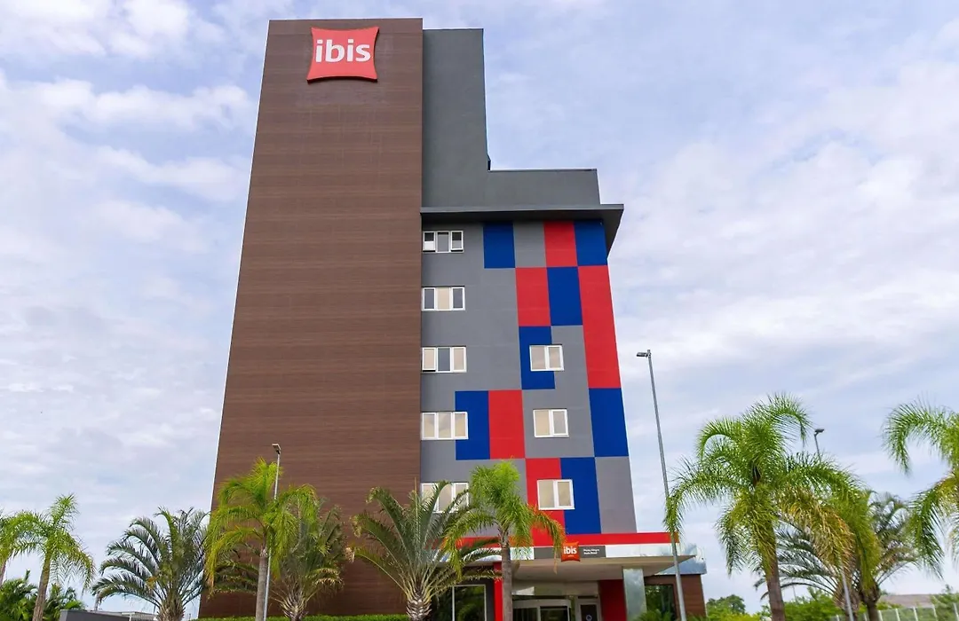 Ibis Porto Alegre Assis Brasil - em frente à FIERGS e com estacionamento gratuito-1