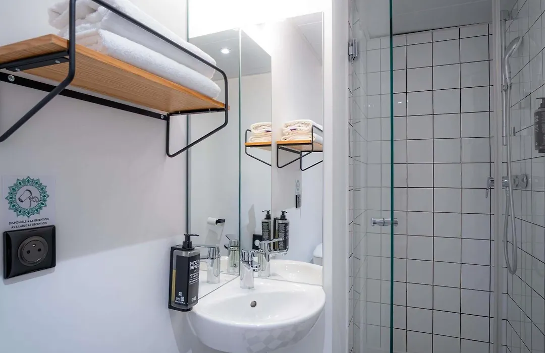 Ibis Styles Paris Gare De L'Est Magenta-1