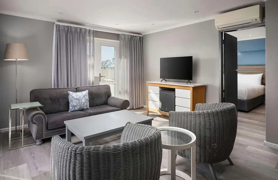 Protea Hotel By Marriott Cape Town Sea Point-1