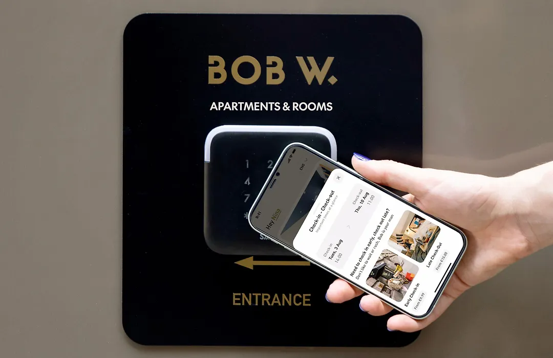 Bob W Berlin Mitte-1