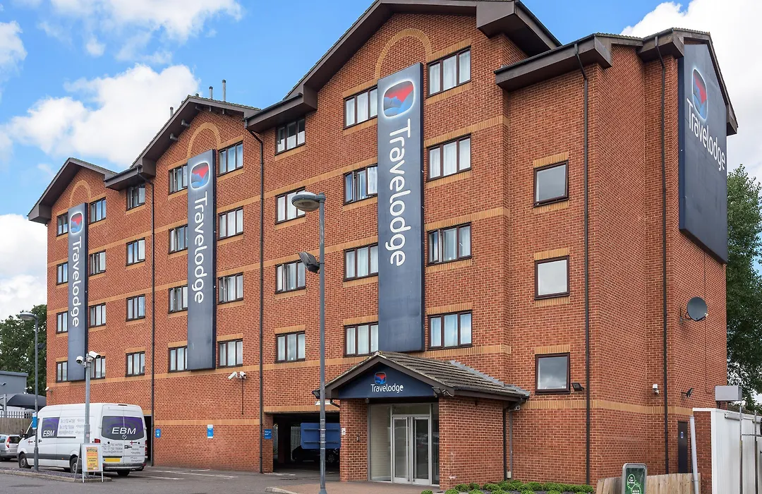 Travelodge Park Royal-1