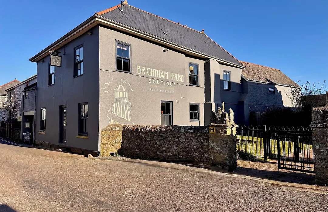 Brightham House - Exclusively For Adults-1