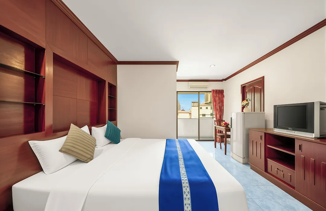 Selina Place Hotel-1