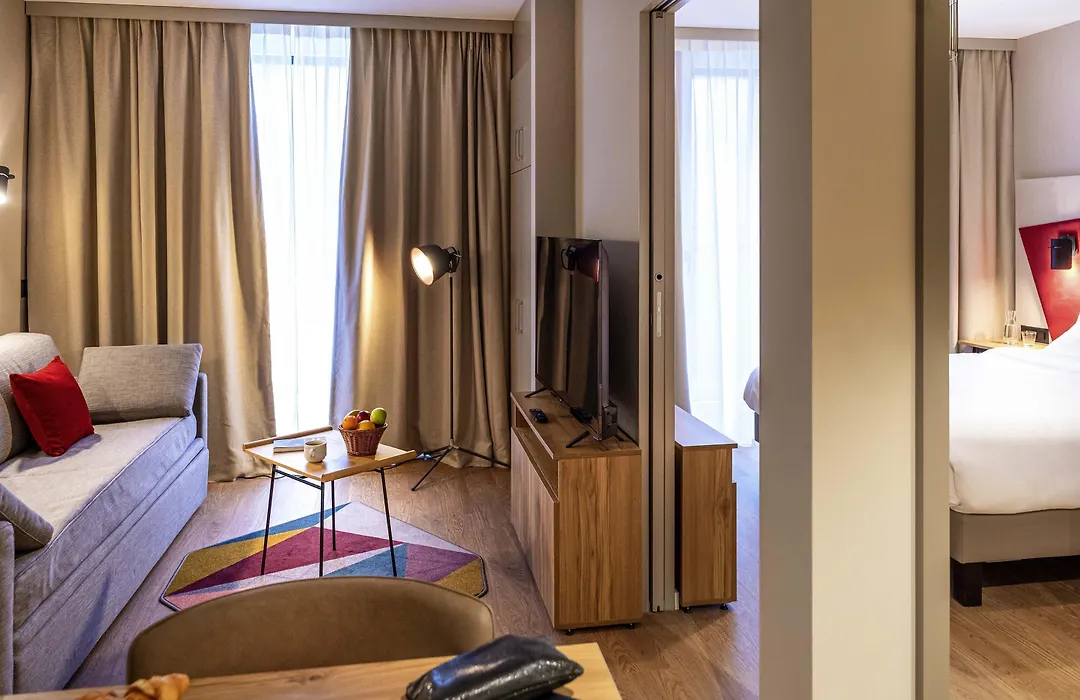 Aparthotel Adagio Zurich City Center-1
