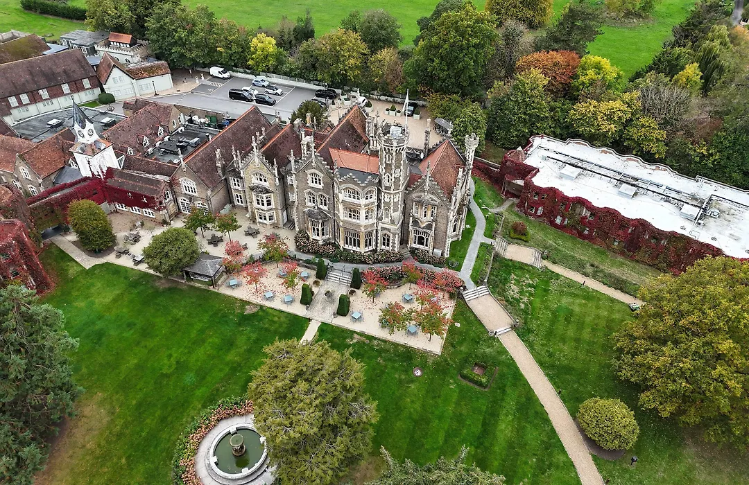 Oakley Court-1