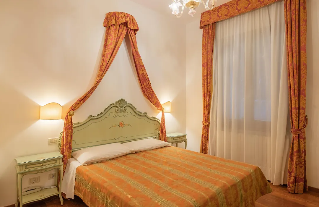 Hotel al Sotoportego-1