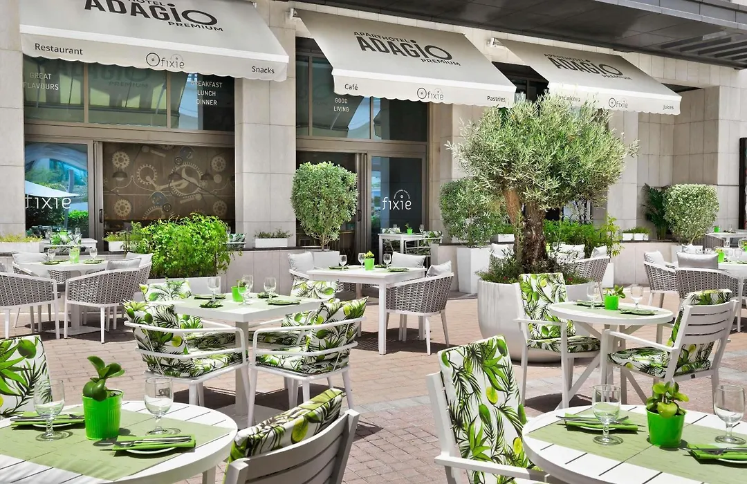 Adagio Premium The Palm-1