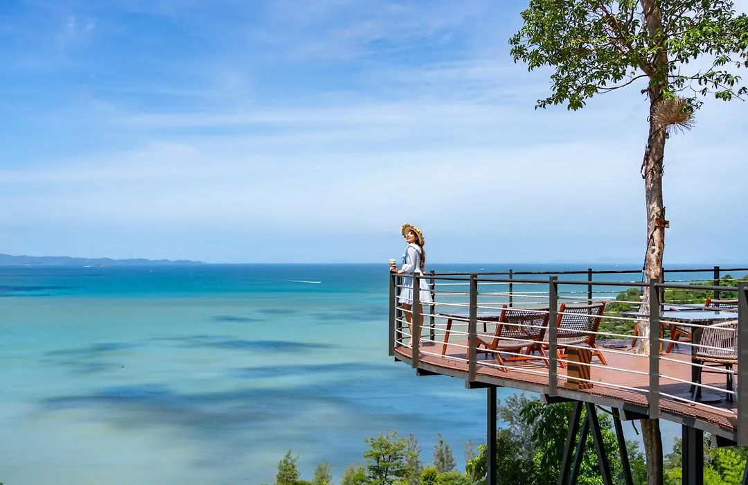 Sinae Phuket Luxury Hotel-1