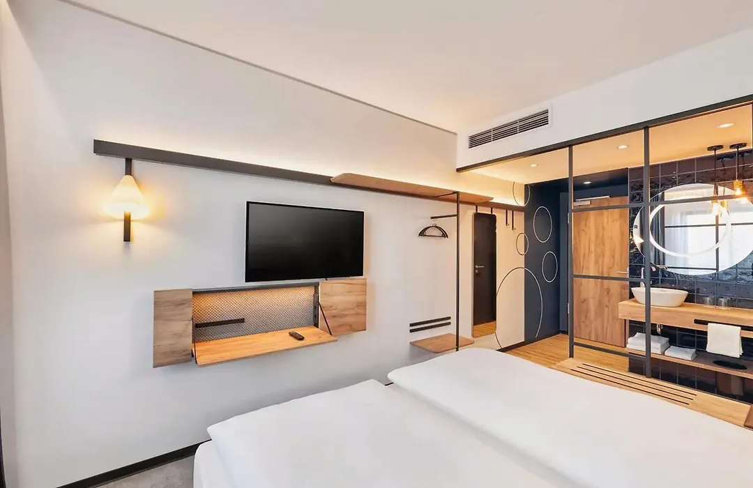 Leonardo Smart Hotel Düsseldorf-1