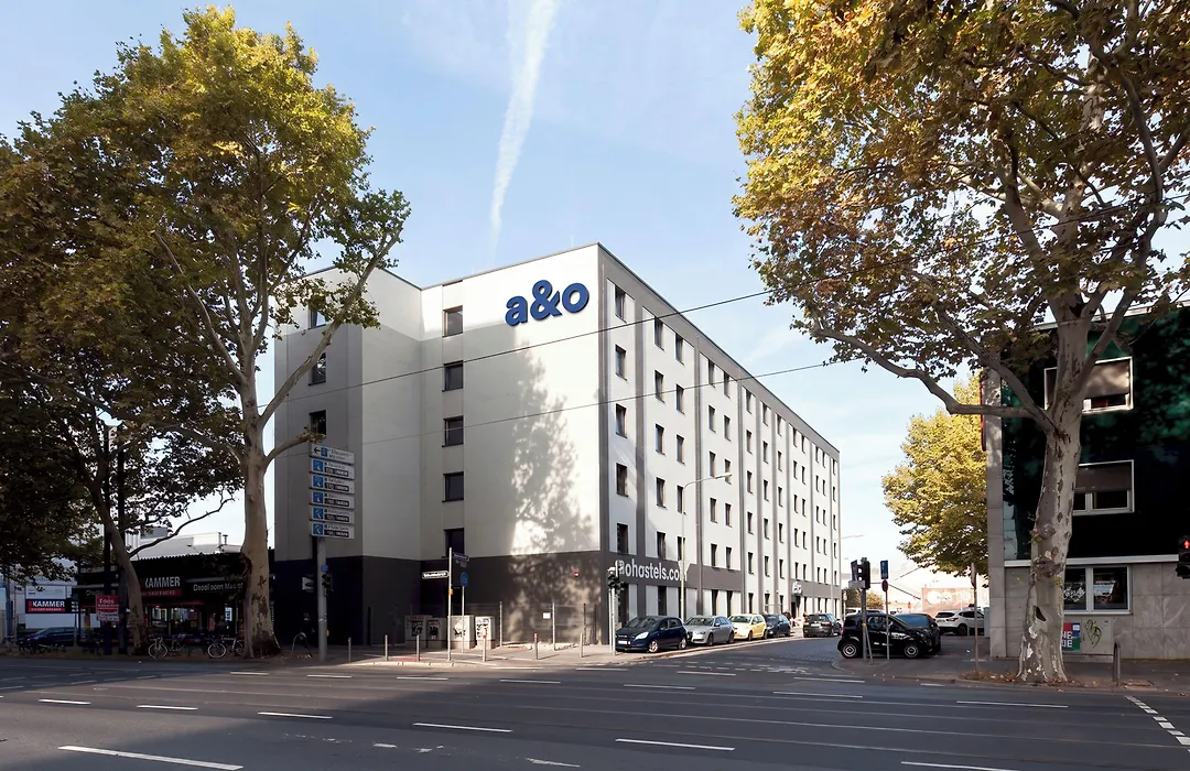 A&O Frankfurt Ostend-1
