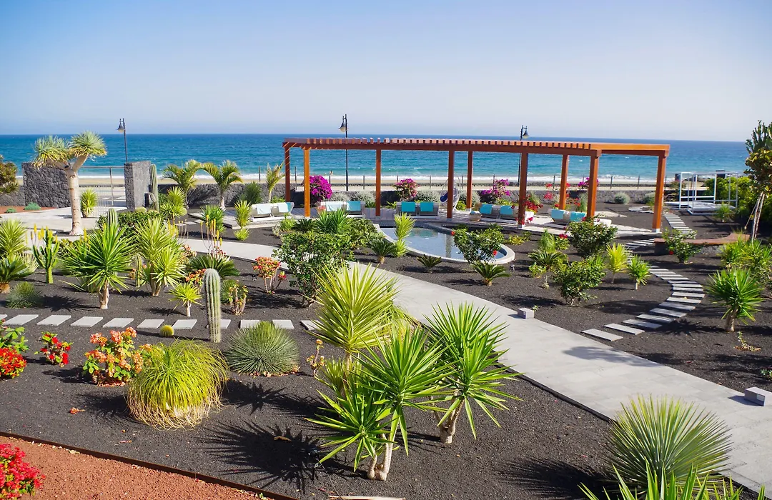 Hotel Lava Beach-1