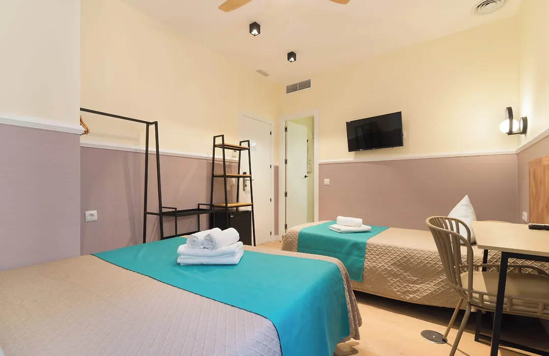 Hostal Evocare Madrid-1