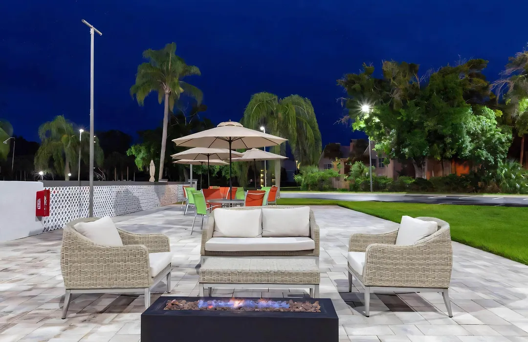 Nobile Hotel Parkway At Celebration Orlando Very Close To Disney Theme Parks-1