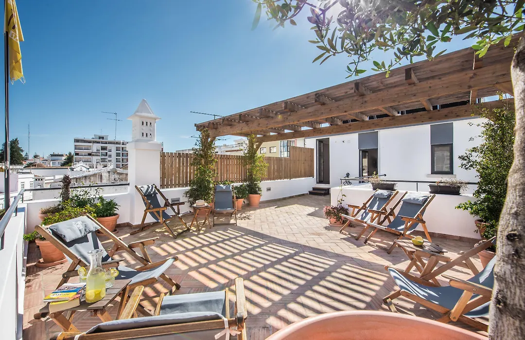 Lemon Tree Stay-1