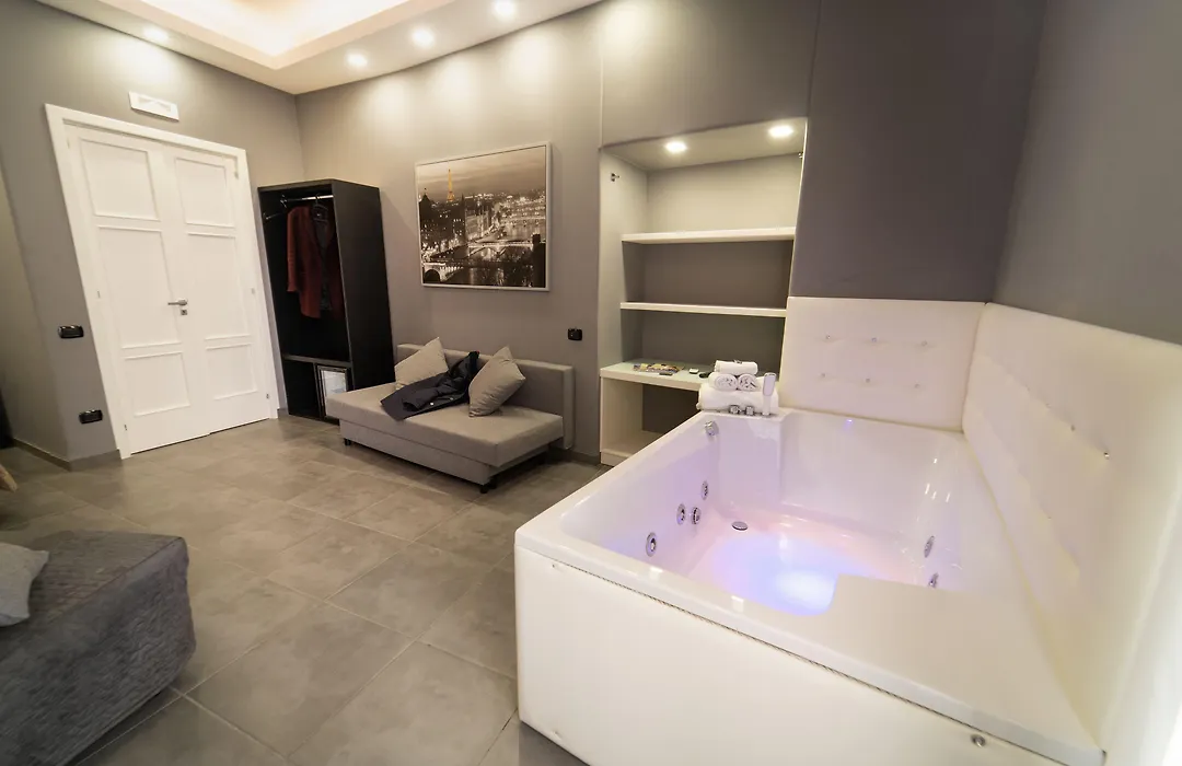 Pc Boutique H Napoli Centro, By Clapa Group-1