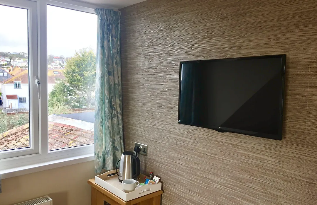Channel View Boutique Hotel - Adults Only-1