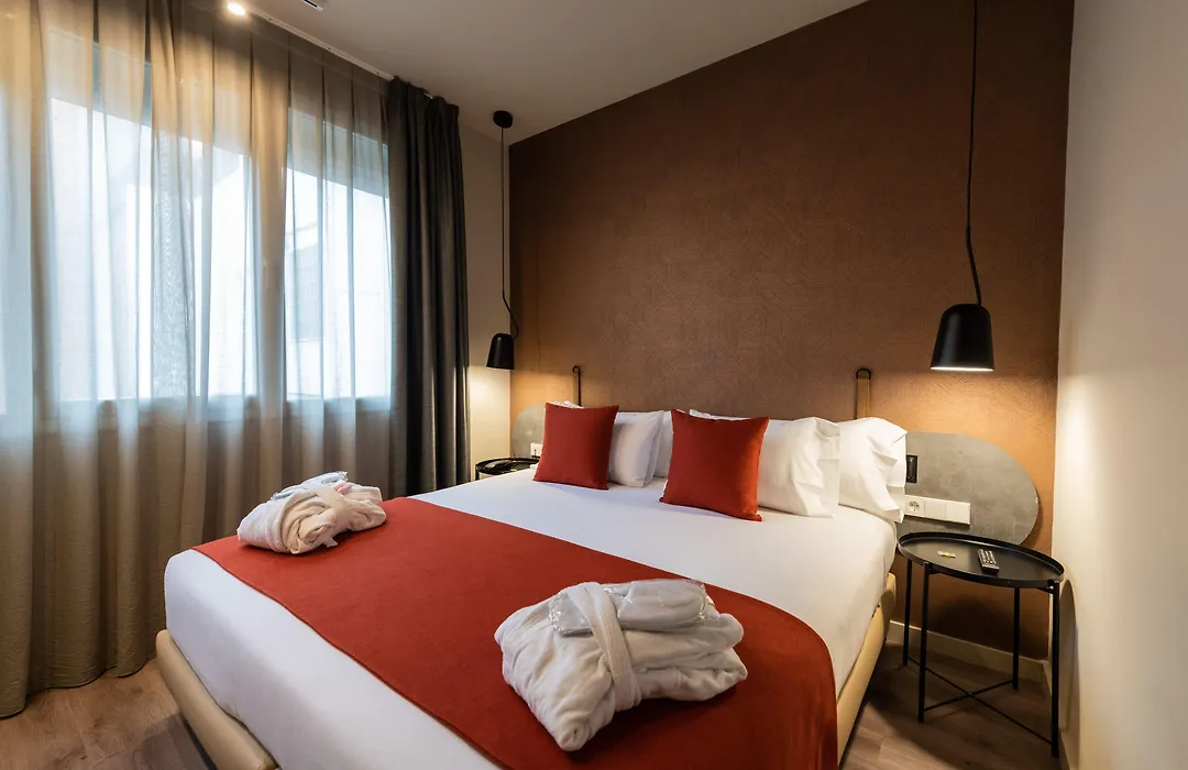 Atenea Rekord Suites Barcelona-1