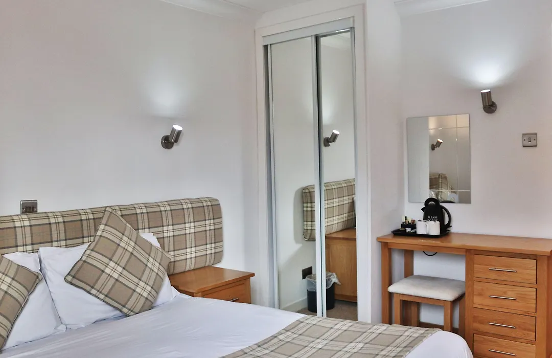 Loch Long Hotel-1