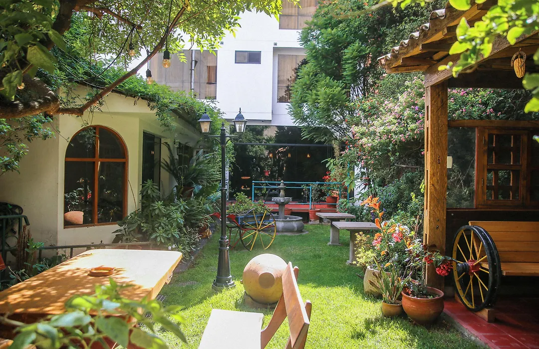 Illas Inn-1