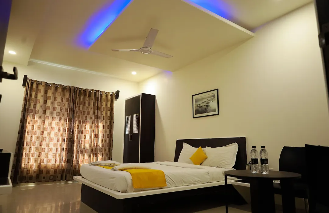 Hotel Sai Bansi-1
