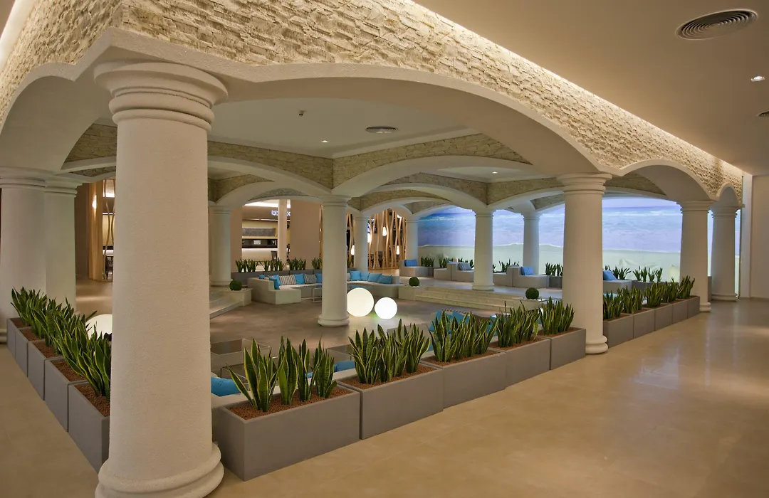 Dit Evrika Beach Club Hotel-1