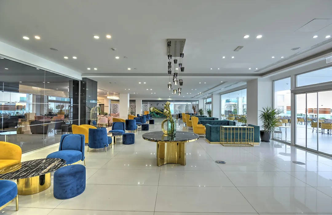 King Evelthon Beach Hotel & Resort-1