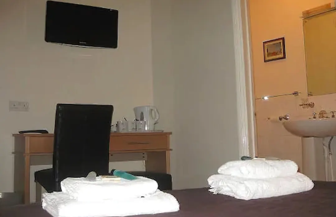 White House View Guest House-1
