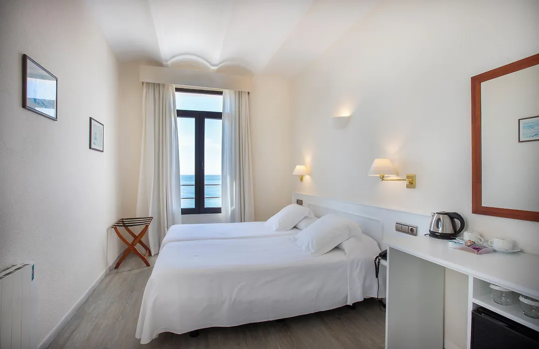 Hotel Llafranch-1