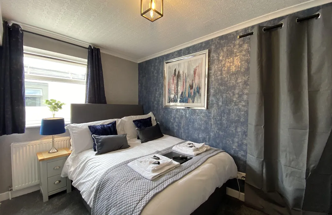 Delovely Hotel-1