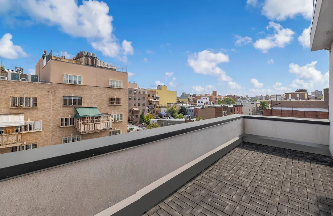 Aura Hotel Brooklyn-1