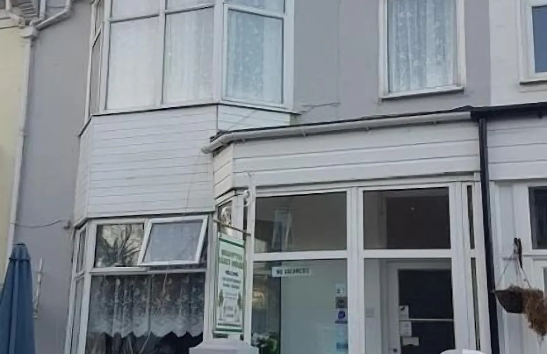 Brampton Guest House-1