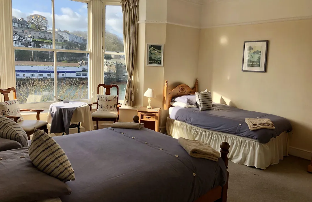 Bridgeside Guest House-1