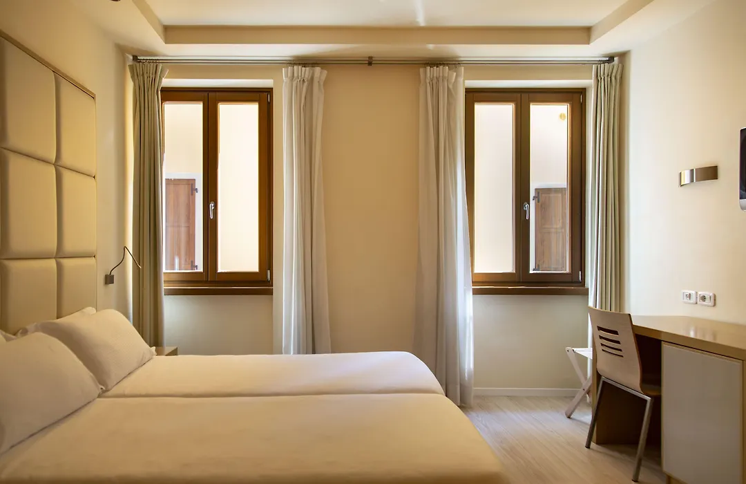 Hotel Antico Borgo-1