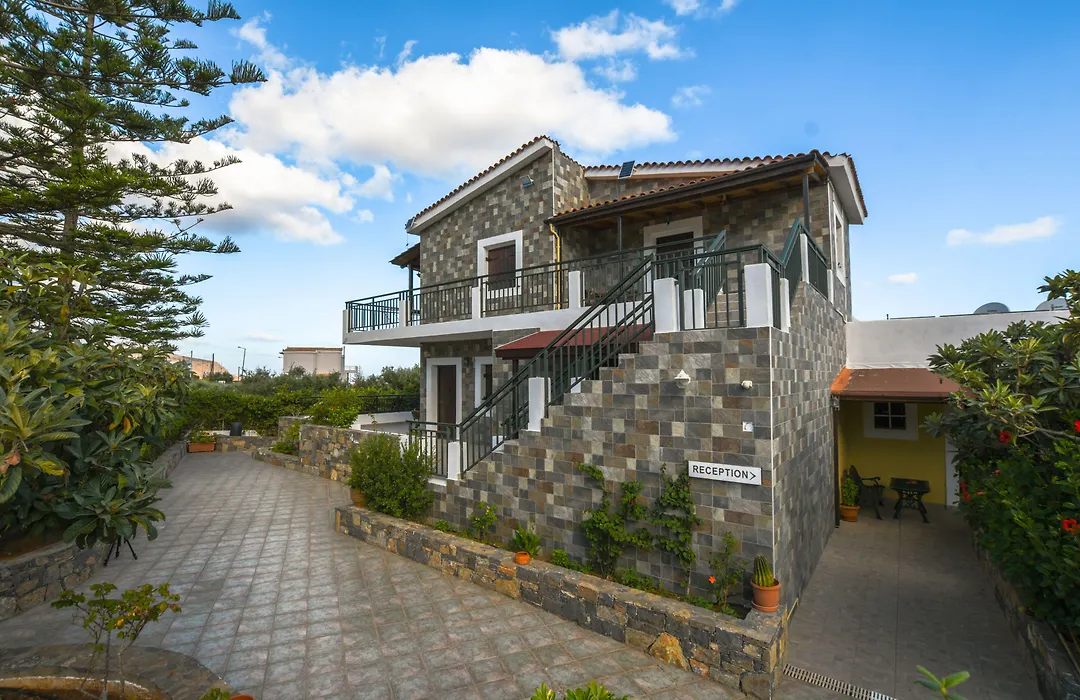 Medusa Villa-1