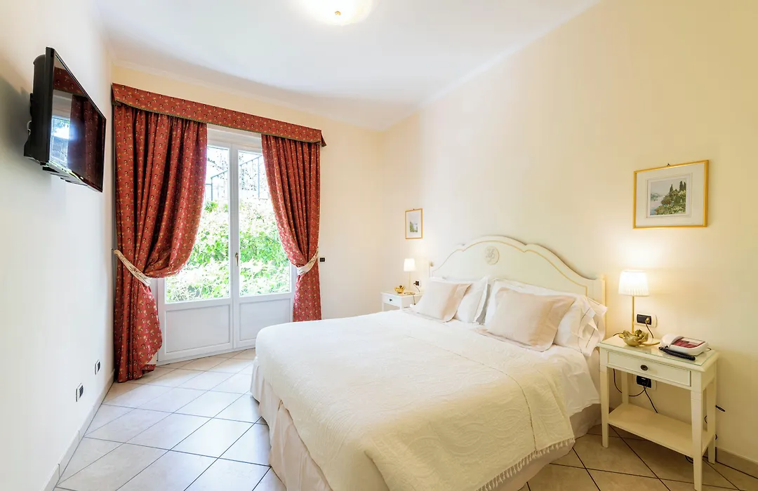 Hotel La Perla-1