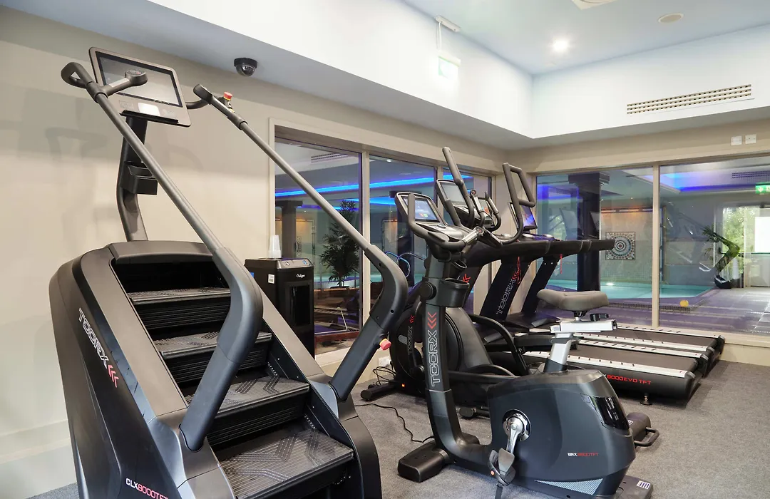 Bunratty Castle Hotel & Leisure Club, BW Premier Collection-1