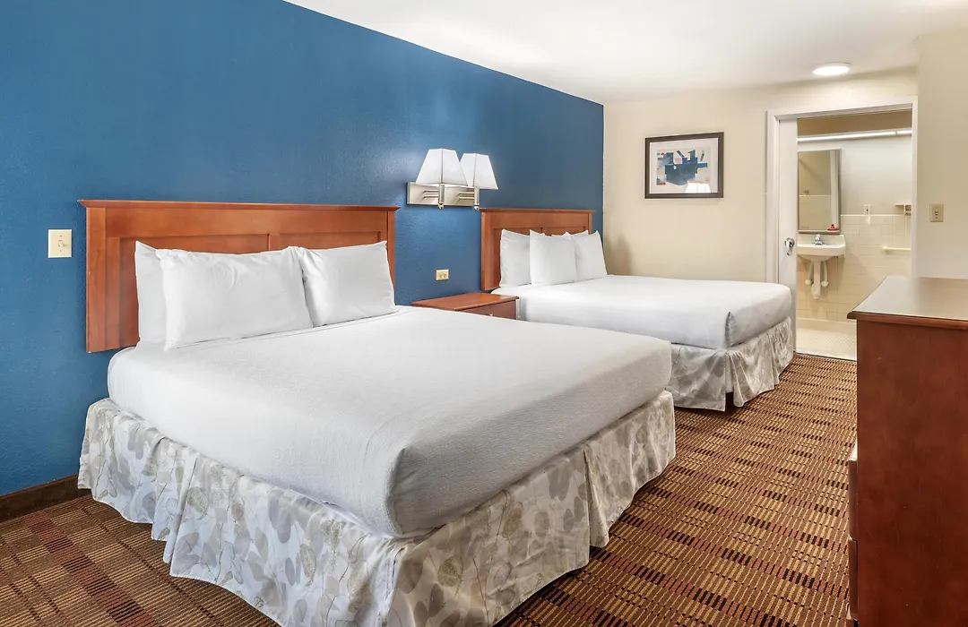 Surestay Hotel By Best Western East Brunswick-1