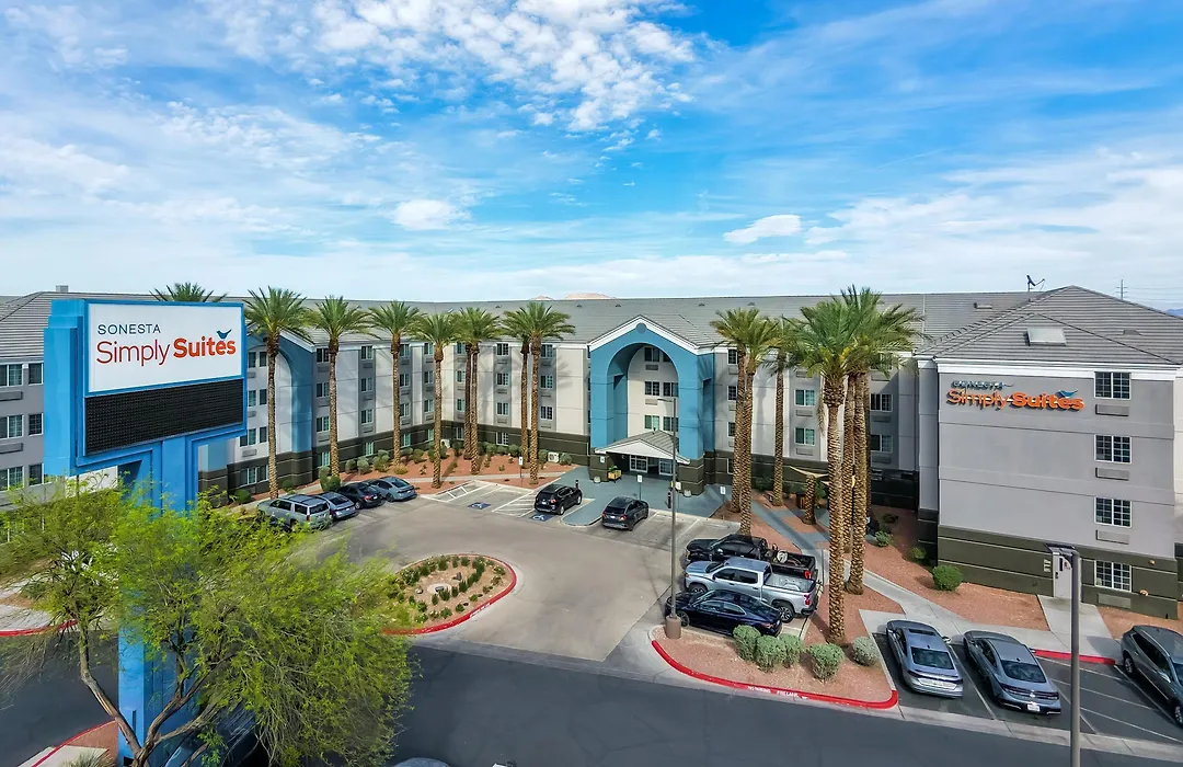 Sonesta Simply Suites Las Vegas Convention Center-1