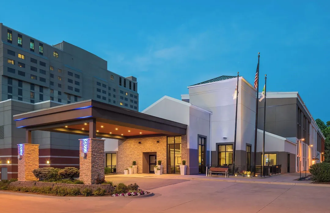 Holiday Inn Express & Suites Springfield By Ihg-1