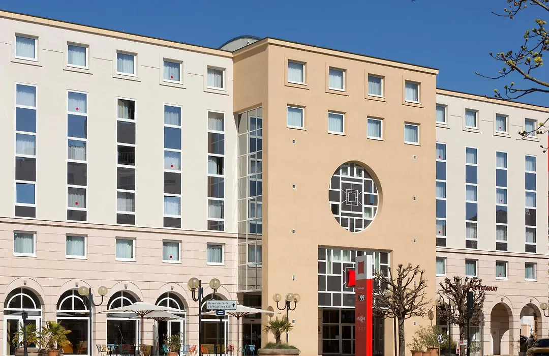 Ibis Vichy-1