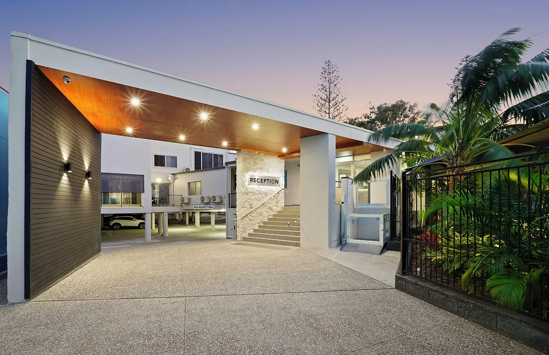 Palm Court Motor Inn-1